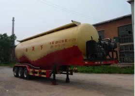 下灰半挂车