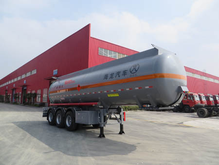 普诚10.2米32.5吨3轴易燃液体罐式运输半挂车(PC9403GRYH)