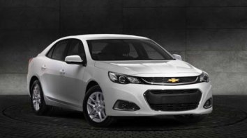 雪佛兰牌SGM7244EAAA型轿车