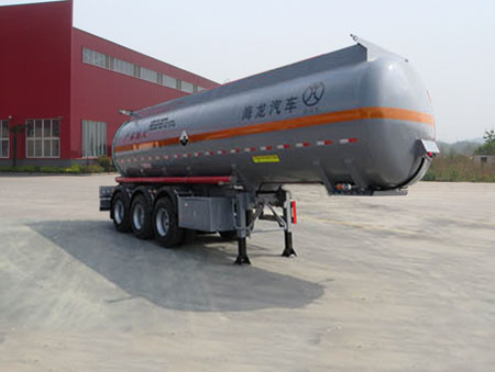 普诚9.9米32吨3轴腐蚀性物品罐式运输半挂车(PC9400GFWA)