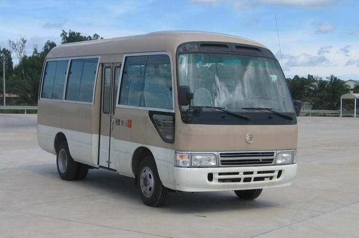金旅6米10-19座客车(XML6601J78)
