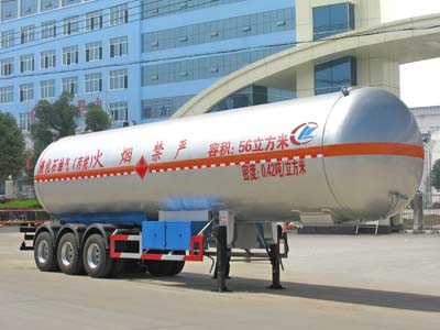 程力威12.7米23.5吨3轴液化气体运输半挂车(CLW9390GYQ)