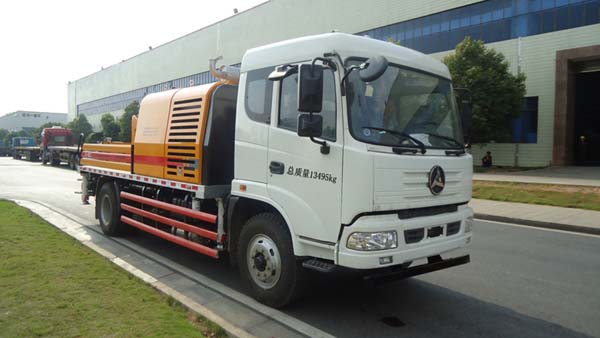 SYM5133THB型车载式混凝土泵车图片