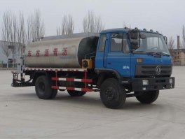 沥青洒布车