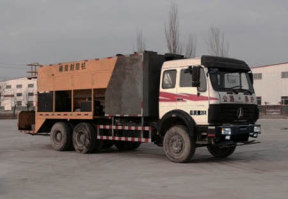 稀浆封层车