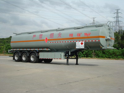 永强10.4米30吨3轴化工液体运输半挂车(YQ9400GHYA)