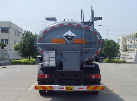 培新牌XH5311GFW腐蚀性物品罐式运输车公告图片