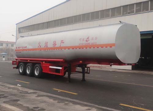 昌骅10.8米31吨3轴易燃液体罐式运输半挂车(HCH9401GRYJ)