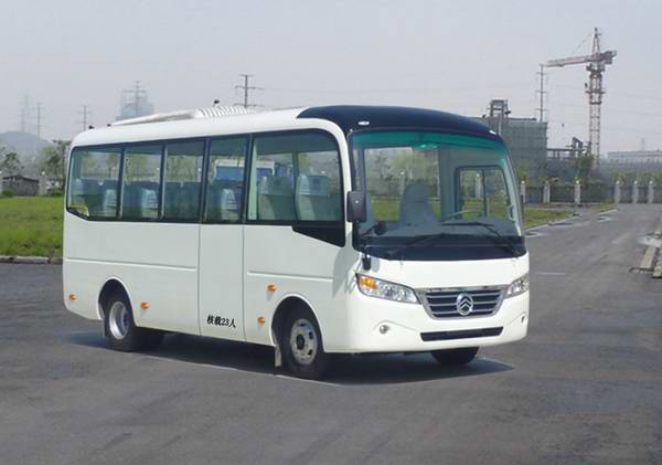 金旅6.6米10-23座客车(XML6662J18)