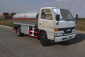 加油车