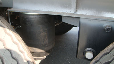 海福龙PC9404GRY易燃液体罐式运输半挂车公告图片