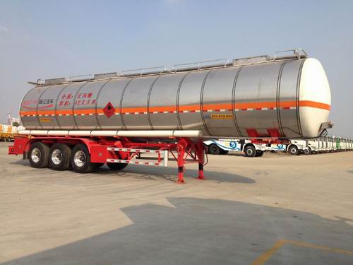 瑞江12.9米30.7吨3轴易燃液体罐式运输半挂车(WL9407GRYE)