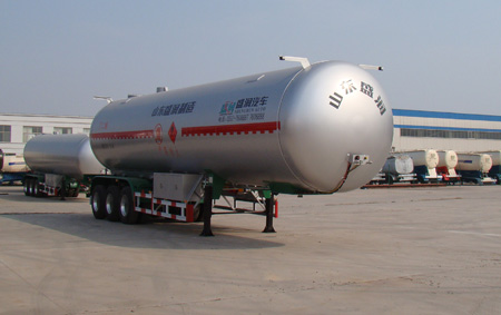 盛润13米29吨3轴液化气体运输半挂车(SKW9404GYQ)