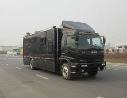 液压自动路障车