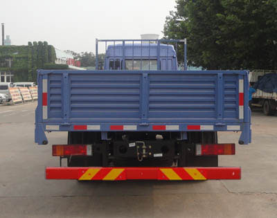 CA1168PK2L2E5A80 解放189马力单桥柴油6.8米国五平头柴油载货汽车图片