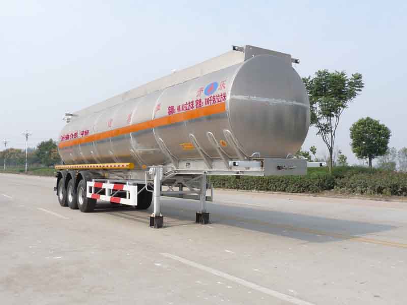 开乐12.6米33.2吨3轴化工液体运输半挂车(AKL9408GHYC)