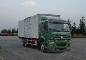 豪沃牌ZZ5257XXYN4647D1厢式运输车
