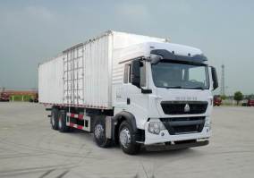 豪沃牌ZZ5317XXYM386GD1厢式运输车