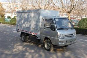 翼开启厢式车