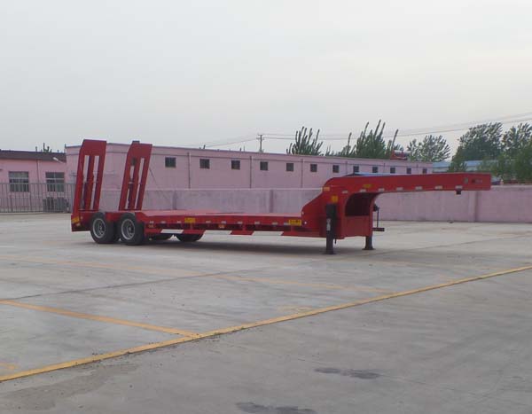 梁威12.5米27吨2轴低平板半挂车(SLH9350TDP)