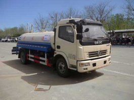 洒水车