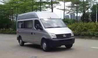 旅居车