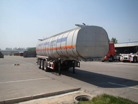 盛润12.1米29.5吨3轴易燃液体罐式运输半挂车(SKW9405GRYT)