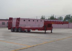 低平板半挂车