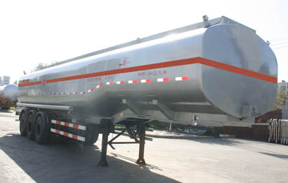 建成13米29.5吨3轴化工液体运输半挂车(JC9402GHY)