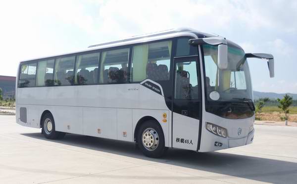 金旅9.9米24-45座客车(XML6997J38N)