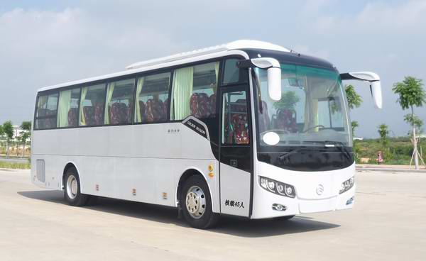 金旅9.9米24-43座客车(XML6997J28N)