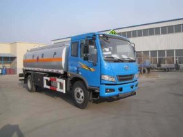 运油车