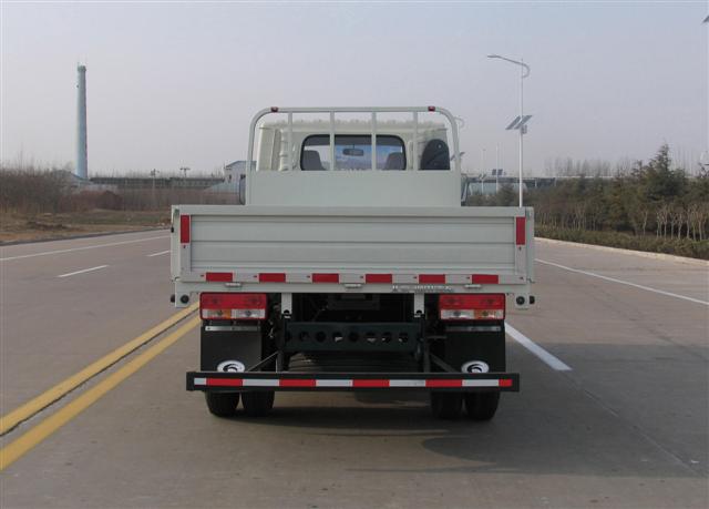 BJ5820-17 北京86马力单桥柴油4.2米国二低速货车图片