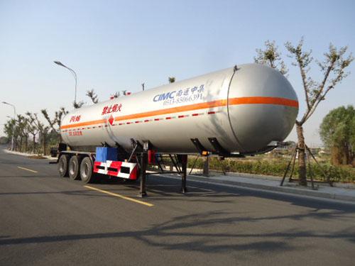 中集13米24.7吨3轴液化气体运输半挂车(NTV9402GYQQ)