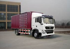 豪沃牌ZZ5127XXYH561GD1厢式运输车
