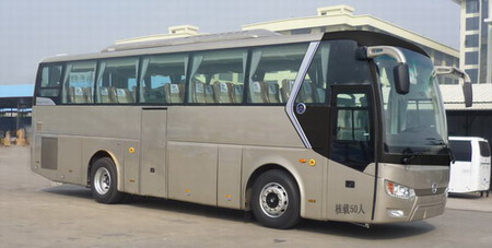 金旅10.5米24-50座客车(XML6102J18Z)