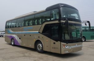 客车