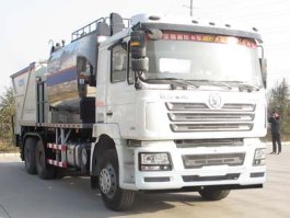 沥青碎石同步封层车