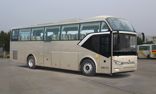 金旅11米24-53座客车(XML6112J38Y)
