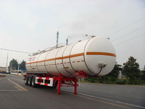 通华13米29.5吨3轴易燃液体罐式运输半挂车(THT9409GRYE)