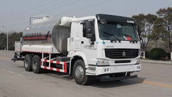 沥青洒布车