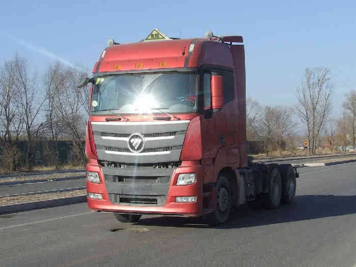 BJ4259SNFKB-XL 欧曼430马力后双桥,后八轮柴油国四危险品半挂牵引汽车图片