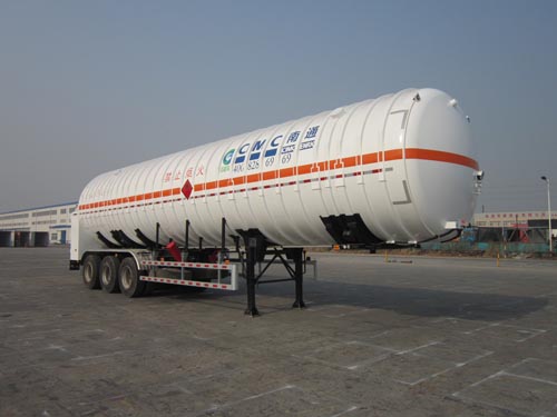 中集13米22.7吨3轴低温液体运输半挂车(NTV9408GDY)
