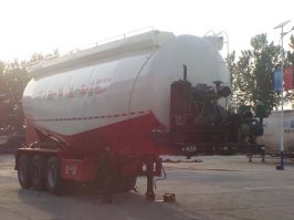 下灰半挂车