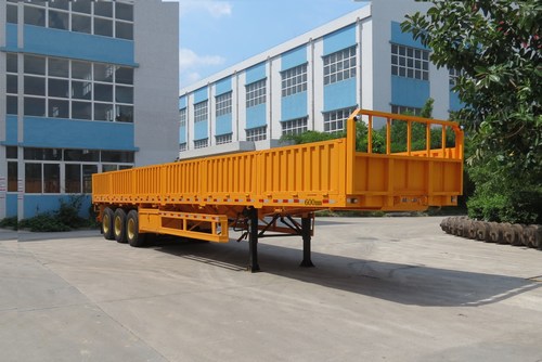 禅珠13米32.2吨3轴栏板半挂车(FHJ9401TLB)