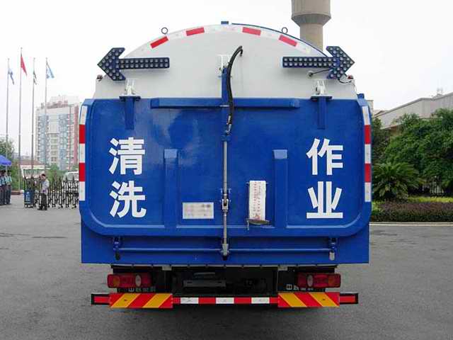 中联牌ZLJ5161TXSE4洗扫车公告图片