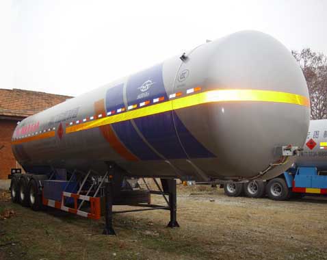 宏图13米24.9吨3轴液化气体运输半挂车(HT9409GYQ3A)