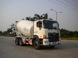 凌扬牌PC5252GJB4RY混凝土搅拌运输车