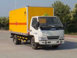 爆破器材运输车