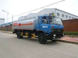 运油车